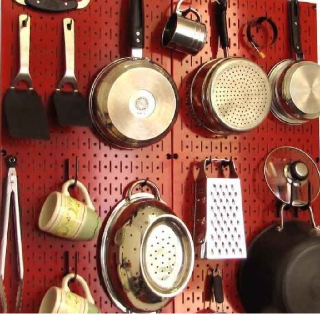 10-Small-Space-Home-Organization-Ideas-That-Instantly-Make-Your-Home-Look-Bigger-vertical-wall-storage