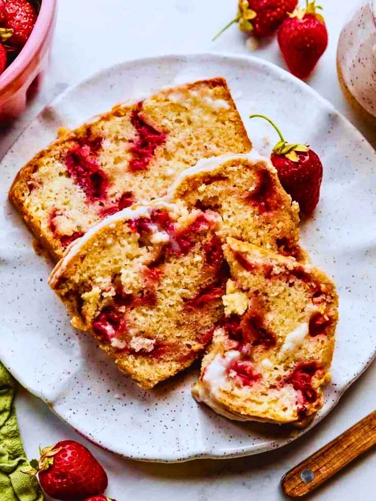 Strawberry-Banana-Bread-with-Strawberry-Glaze.