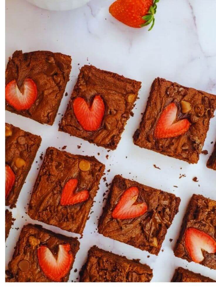 20-Valentine-Strawberry-Dessert-Recipes-Strawberry-Brownies-or-Strawberry‑Swirl-Brownie