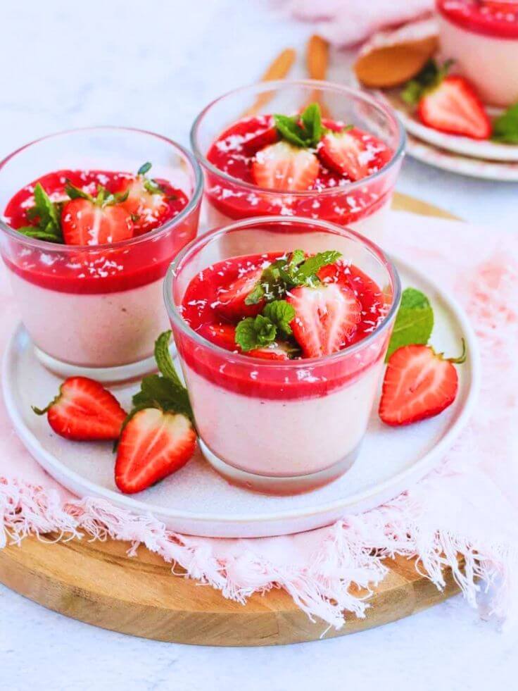 Strawberry-Panna-Cotta-with-Berry-Sauce