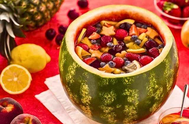 15-Fruit-Platter-Ideas-for-Parties-That-Will-Wow-Your-Guests-Watermelon-Fruit-Bowel.