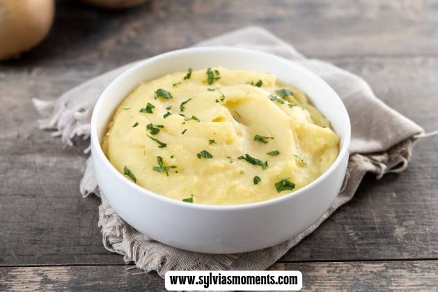 Creamy-Mashed-Potatoes-St-.-Patrick-’-s-Day-Recipe-Ideas-to-Celebrate-in-Style