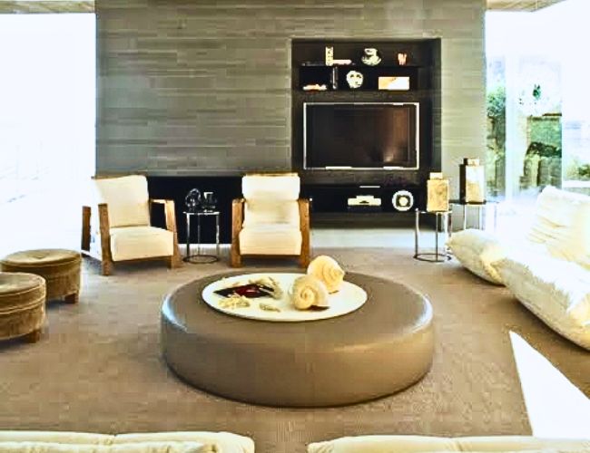ottoman-Coffee-table-23-Coffee-Table-Ideas-for-Small-Space