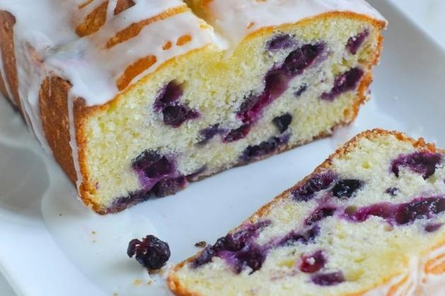 Blueberry-Lemon-Pound-Cake-25-Spring-Easter-Desserts-Ideas