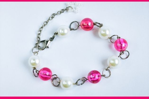 DIY-BRACELET-DIY-Mother’s-Day-Gifts