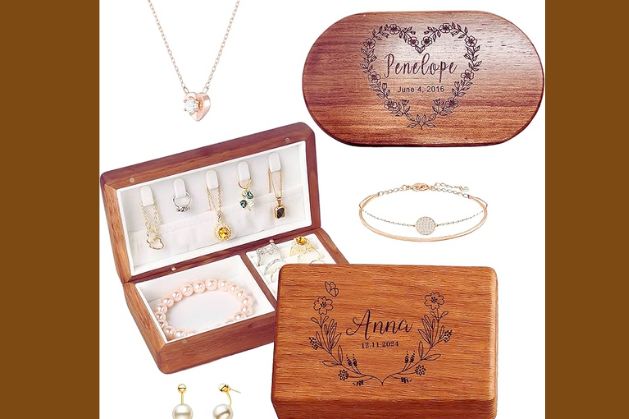 Engraved-Jewelry-box-24-Best-Personalized-Mother’s-Day-Gifts