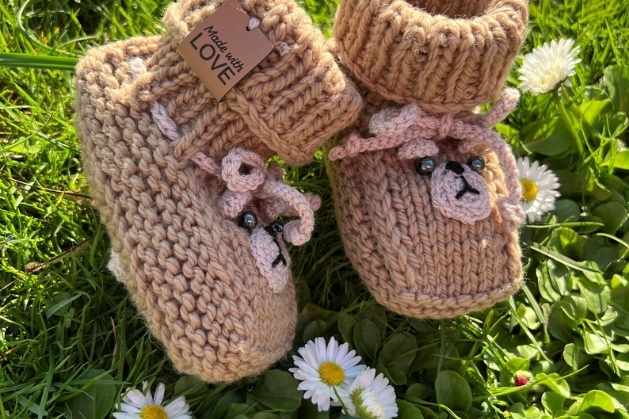 handmade-baby-booties.