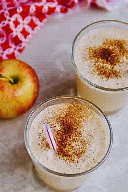 Apple-Cinnamon-Breakfast-Smoothie-15-healthy-fruit-smoothies-for-busy-mornings