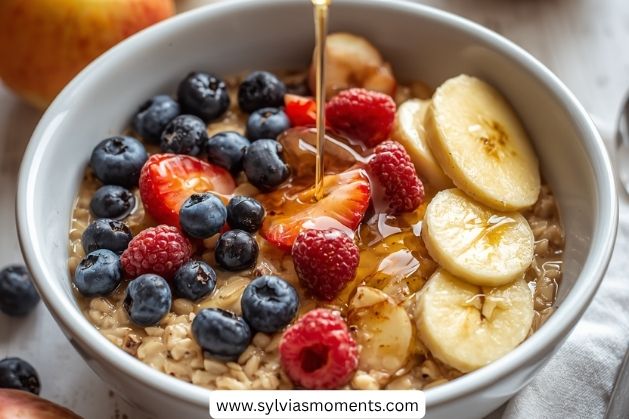 Oats-with-fruits-20-Nigerian-Breakfast-Ideas-for-Busy-Mornings