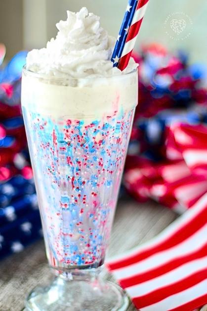 Red-White-and-Blue-Milkshake-10-Red-White-and-Blue-Drinks-for-Your-4th-of-July 