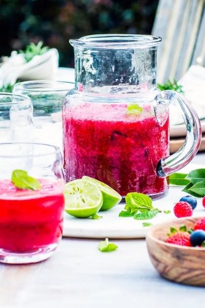 Sparkling-Berry-Punch.