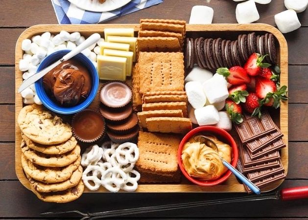 Sweet-Treat-Celebration-Board.