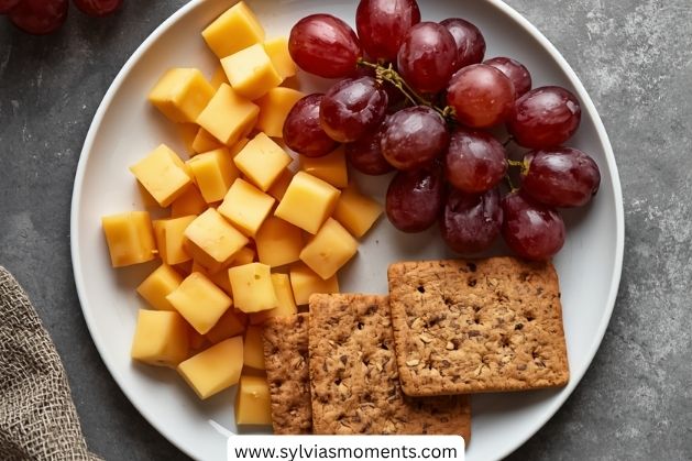Cheese-and-Crackers-Snack-Board