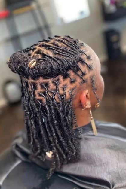 Half-Up-Twisted-Loc-Crown.