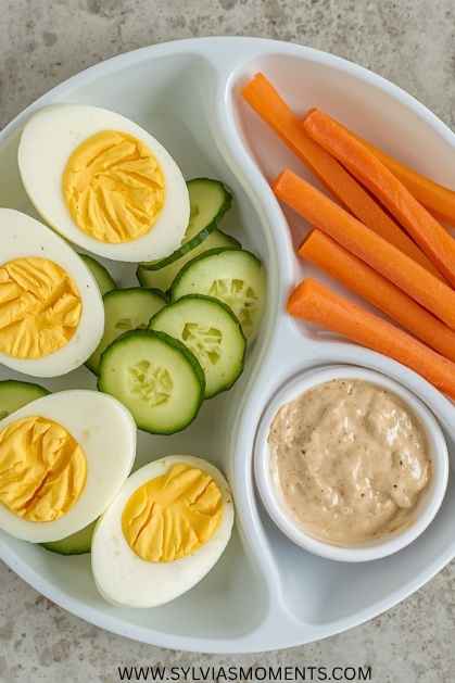 Hard-Boiled-Egg-with-Veggie-Dip-15-Healthy-No-Reheat-School-Lunch-Ideas-Kids-Finish-Every-Time