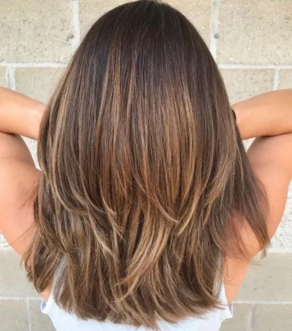 Shoulder-Length-Cut-with-Soft-Layers