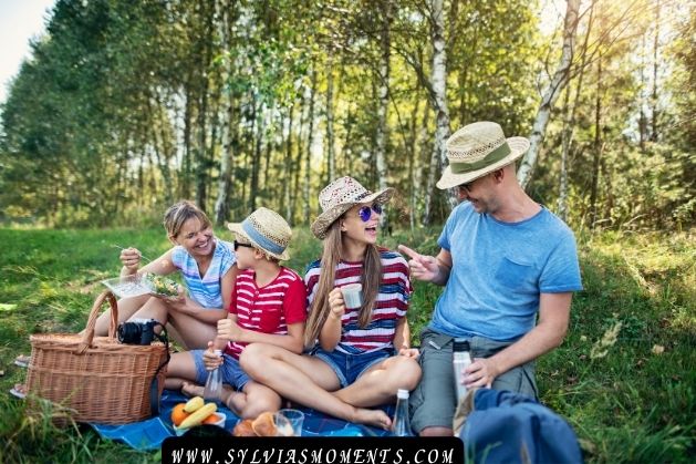 family-picnic-30-anniversary-ideas-for-couples-with-kids-realistic-simple-actually-romantic