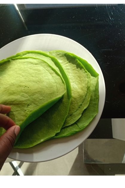 healthy-spinach-tortilla-wrap-3-ingredient-spinach-tortilla-wrap-keto-gluten-free-paleo