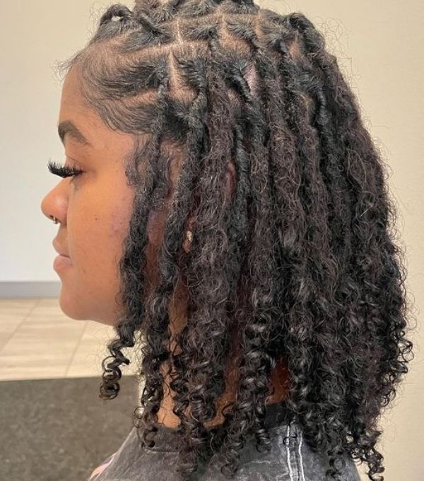 Loose-Flowing-Locs.