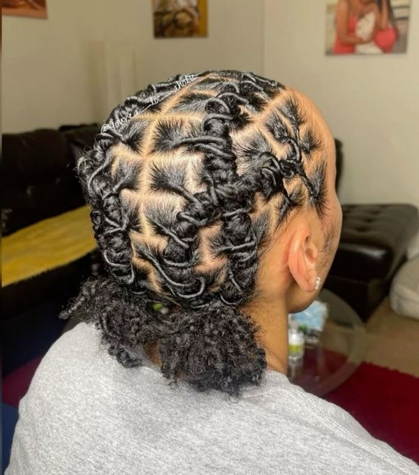 Barrel-Twist-Loc-Style-20-Summer-Loc-Styles-That-Stay-Neat-in-Humidity-Easy-Protective-Vacation-Ready.